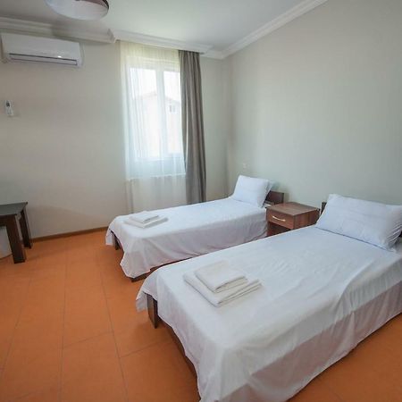 Hotel Cosmos Batumi Eksteriør bilde