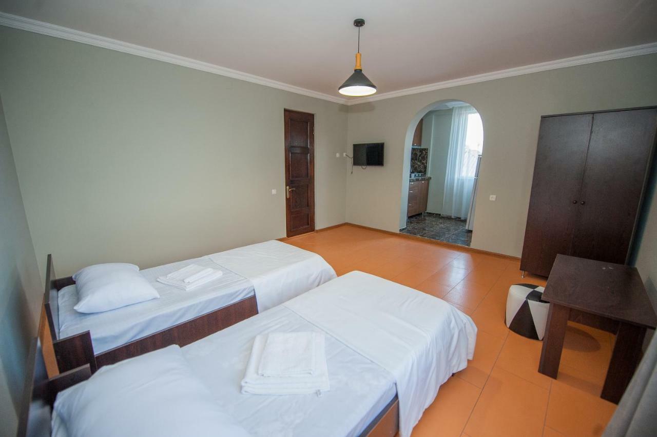 Hotel Cosmos Batumi Eksteriør bilde